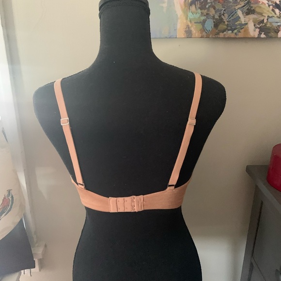 Adore Me Nude Push up - Picture 2 of 5